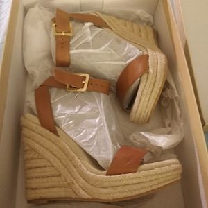 Michael kors jill espadrille wedge (size 6)